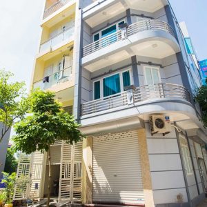 slide04 1 Cửa Cuốn Đà Nẵng Chính Hãng Giá Tốt Mới Nhất 2026 | Austdoor Hoàng Gia